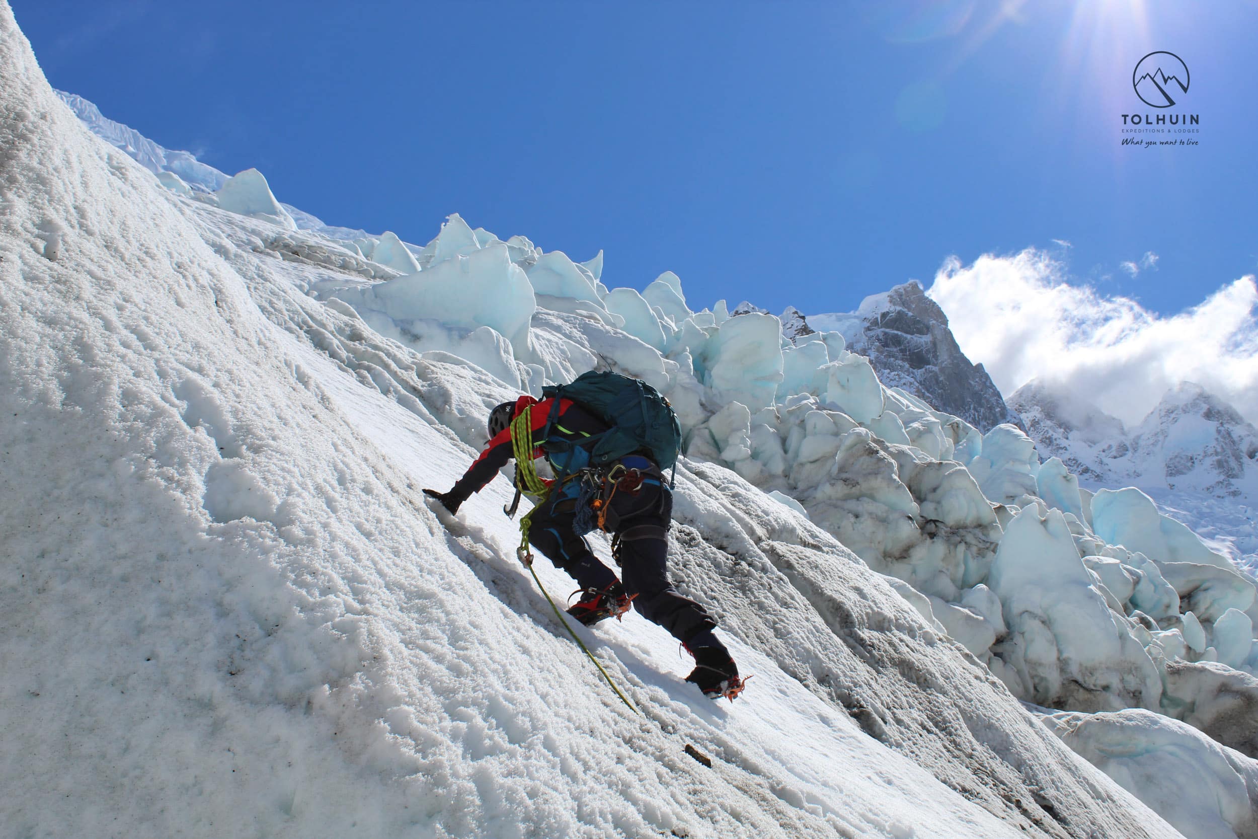 TOLHUIN EXPEDITIONS - PATAGONIA - ADVENTURES EXPERIENCE - GLACIAR CORAZÓN INCOGNITO GALERIA-1